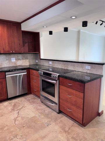 100 Edgewater Dr 140, Coral Gables, FL 33133