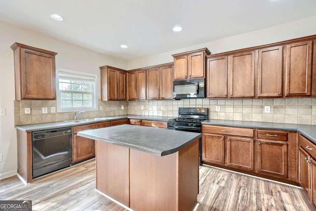 3849 Lake Sanctuary Way, Atlanta, GA 30349