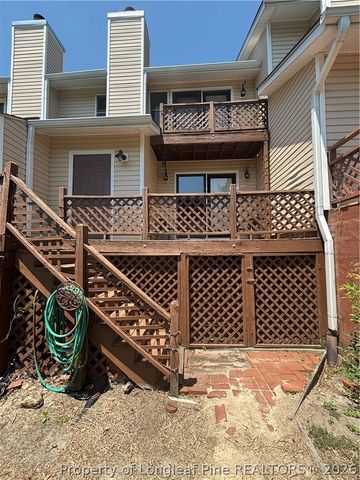 457 Lands End Road, Fayetteville, NC 28314