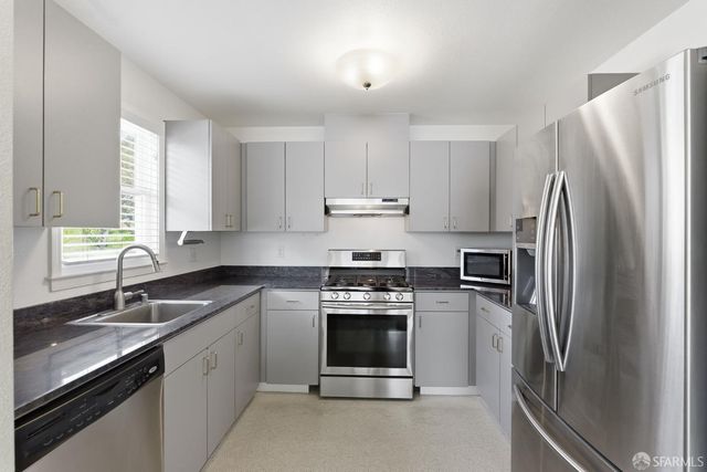 88 Glen Court, San Francisco, CA 94112