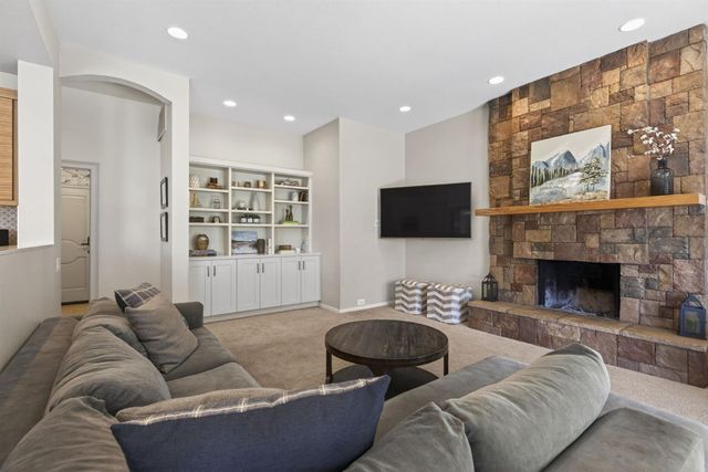 4324 Palacio Way, Fair Oaks, CA 95628