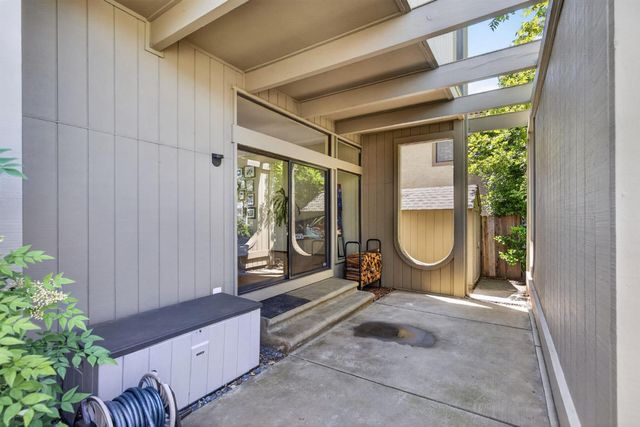 4324 Palacio Way, Fair Oaks, CA 95628