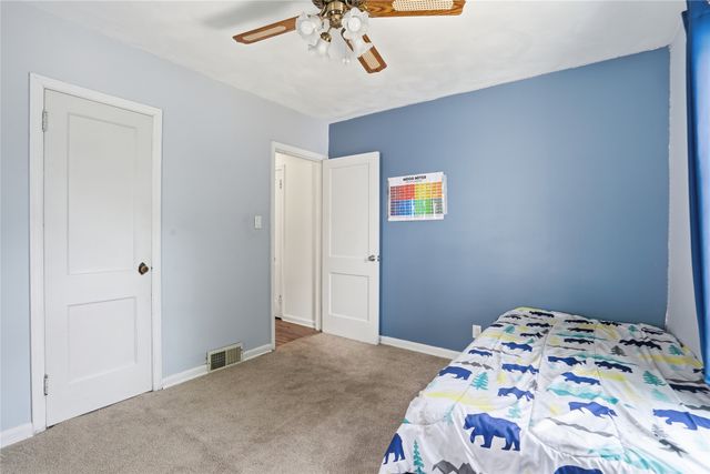 2102 55th Street, Des Moines, IA 50310