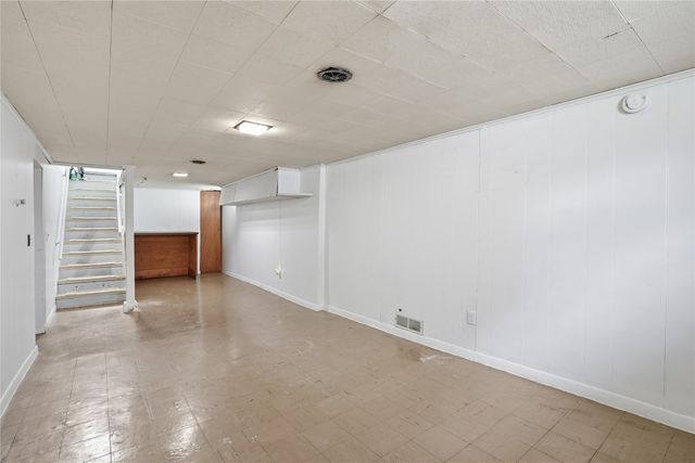 2102 55th Street, Des Moines, IA 50310