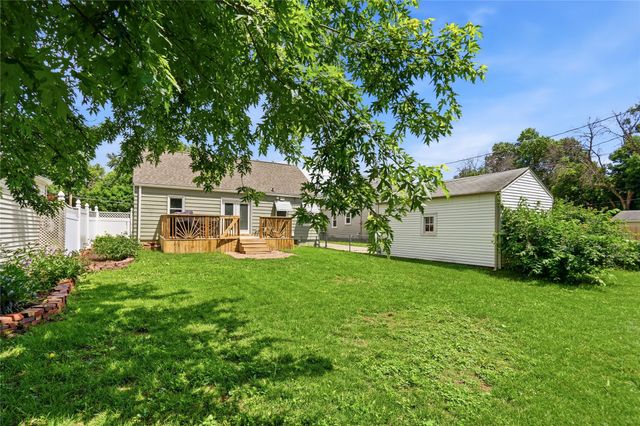 2102 55th Street, Des Moines, IA 50310