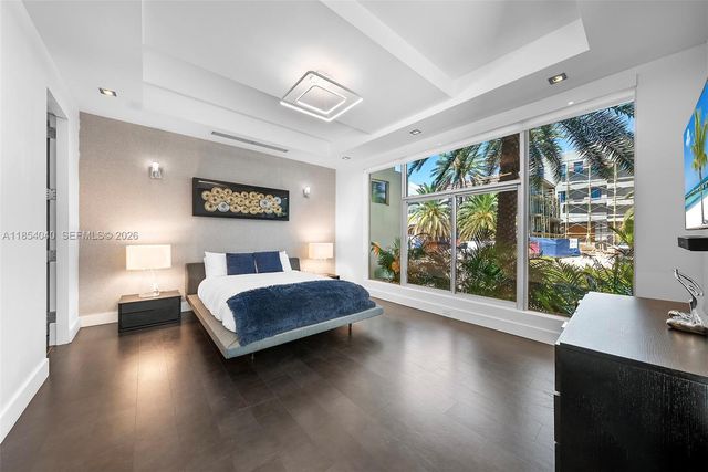 300 Royal Plaza Drive, Fort Lauderdale, FL 33301