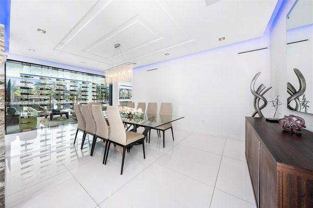 300 Royal Plaza Drive, Fort Lauderdale, FL 33301