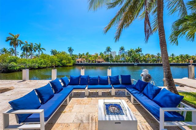 300 Royal Plaza Drive, Fort Lauderdale, FL 33301