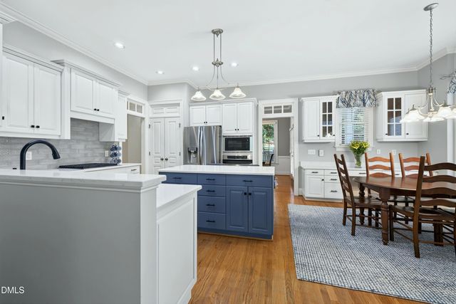 612 Crossway Lane, Holly Springs, NC 27540