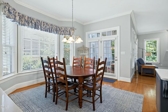 612 Crossway Lane, Holly Springs, NC 27540