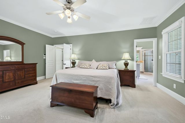 612 Crossway Lane, Holly Springs, NC 27540