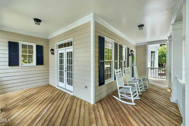 612 Crossway Lane, Holly Springs, NC 27540