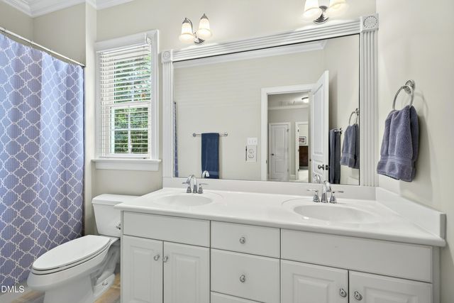 612 Crossway Lane, Holly Springs, NC 27540