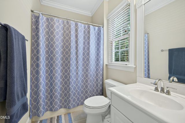 612 Crossway Lane, Holly Springs, NC 27540