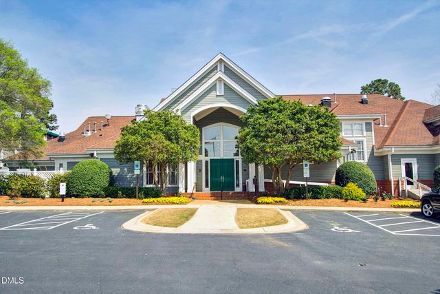 612 Crossway Lane, Holly Springs, NC 27540