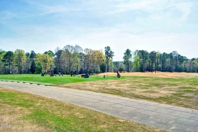 612 Crossway Lane, Holly Springs, NC 27540