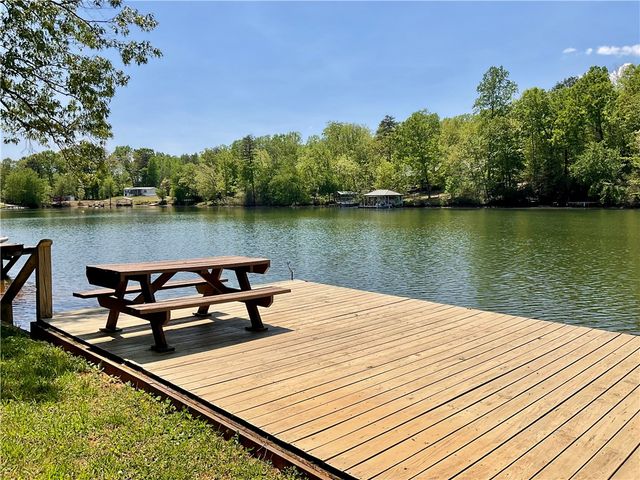 213 Bonner Road, Mountain Rest, SC 29664
