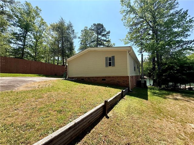 213 Bonner Road, Mountain Rest, SC 29664