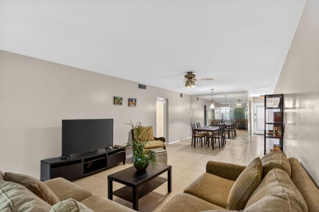 2003 Granada Drive L4, Coconut Creek, FL 33066