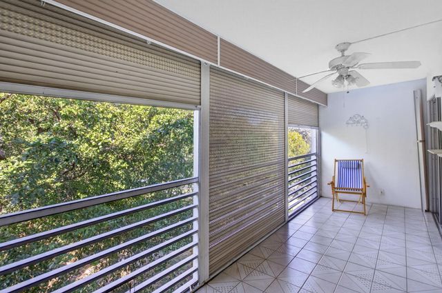 2003 Granada Drive L4, Coconut Creek, FL 33066