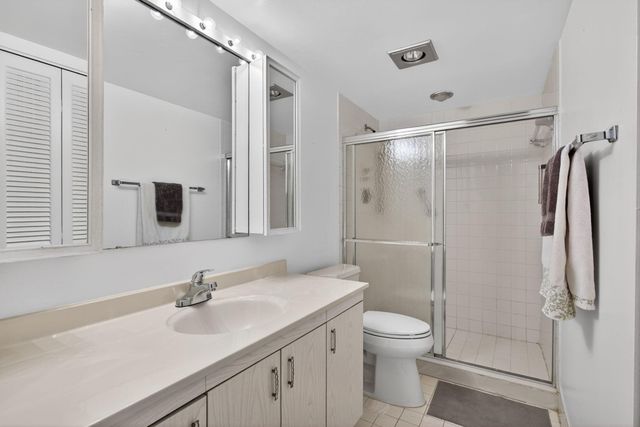 2003 Granada Drive L4, Coconut Creek, FL 33066