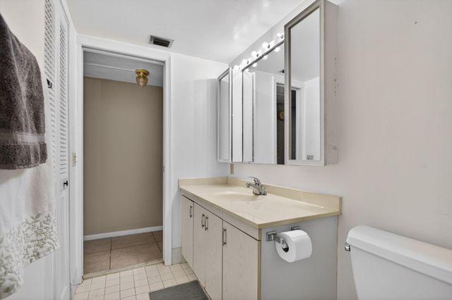 2003 Granada Drive L4, Coconut Creek, FL 33066