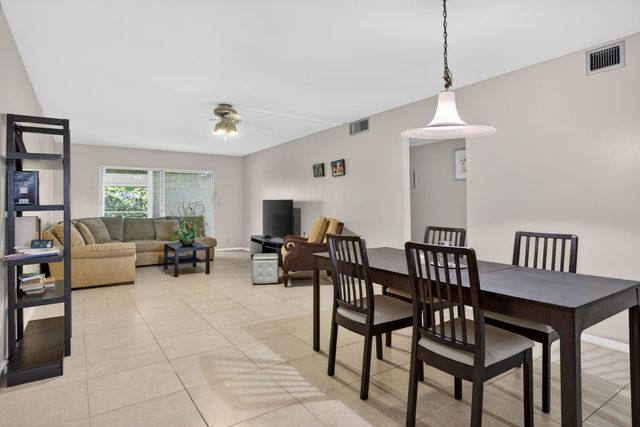 2003 Granada Drive L4, Coconut Creek, FL 33066