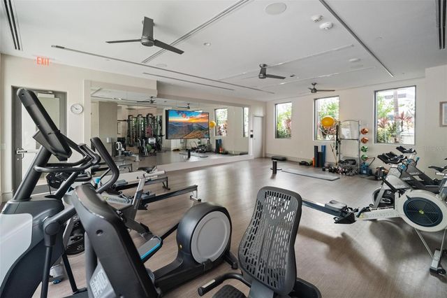 100 1ST AVENUE N 2302, St Petersburg, FL 33701