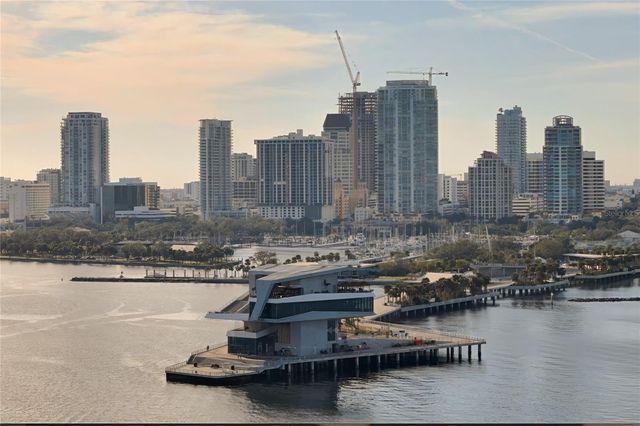 100 1ST AVENUE N 2302, St Petersburg, FL 33701