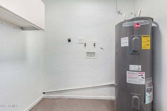 334 E HOLMES Avenue, Mesa, AZ 85210