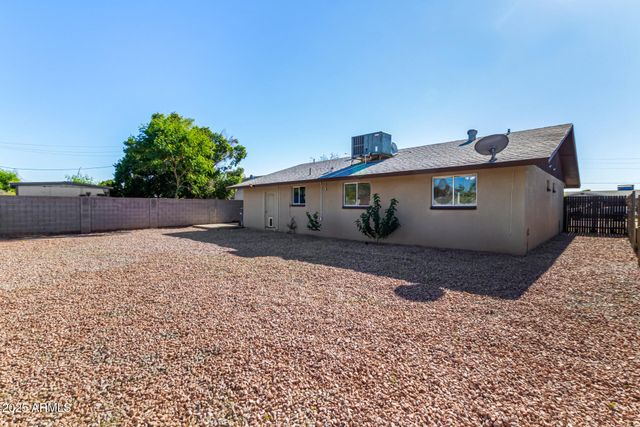 334 E HOLMES Avenue, Mesa, AZ 85210