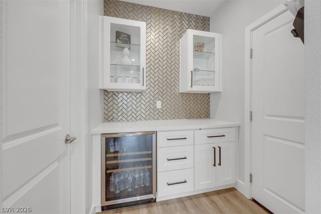 6833 Fallen Rock Street, North Las Vegas, NV 89084