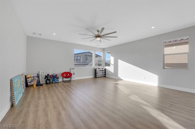 6833 Fallen Rock Street, North Las Vegas, NV 89084