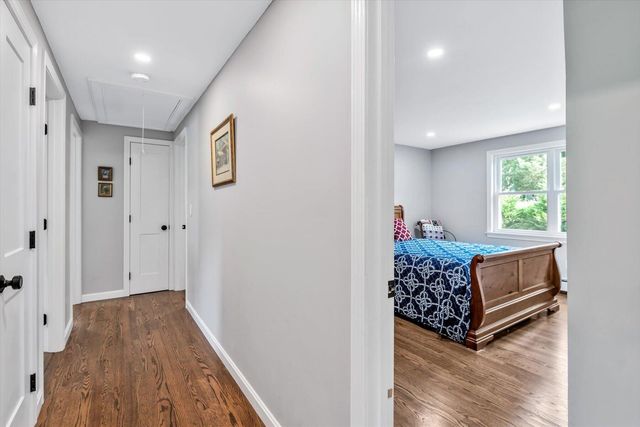 770 County Road, Pocasset, MA 02559