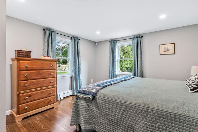 770 County Road, Pocasset, MA 02559