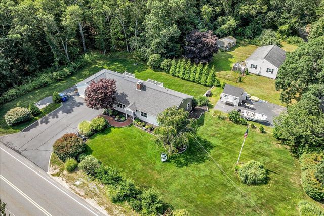 770 County Road, Pocasset, MA 02559