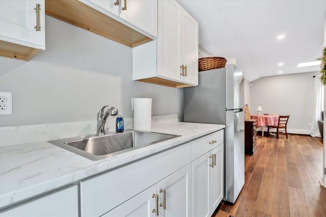 770 County Road, Pocasset, MA 02559