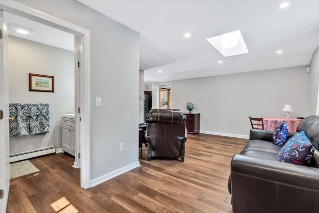 770 County Road, Pocasset, MA 02559