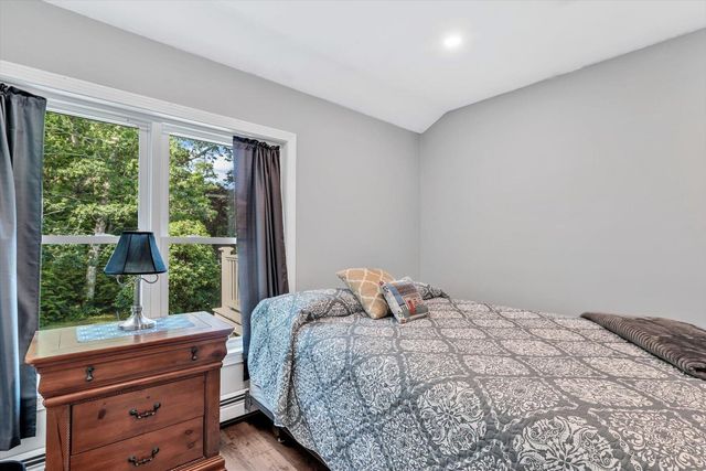 770 County Road, Pocasset, MA 02559