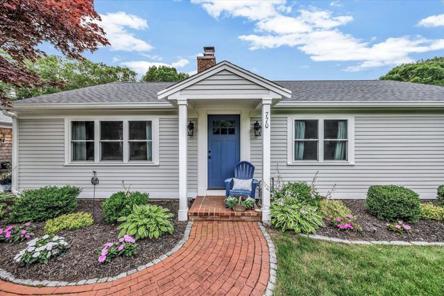 770 County Road, Pocasset, MA 02559