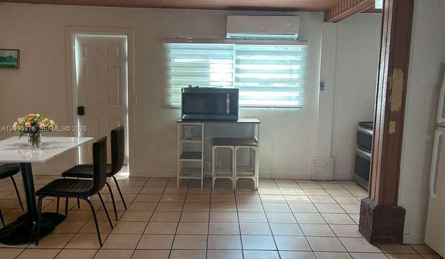 5950 NW 114th St- Efficiency 1,, Hialeah, FL 33012