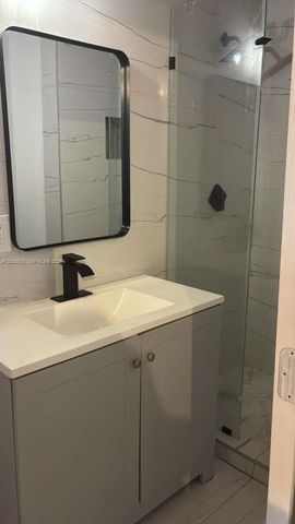 5950 NW 114th St- Efficiency 1,, Hialeah, FL 33012