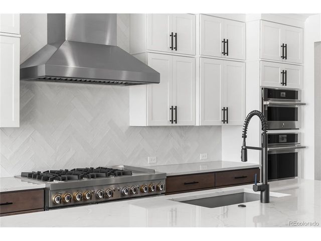 6503 Still Pine Cir, Castle Pines, CO 80108