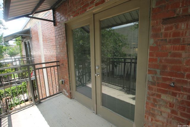 1401 S Flores St Apt 216, San Antonio, TX 78204