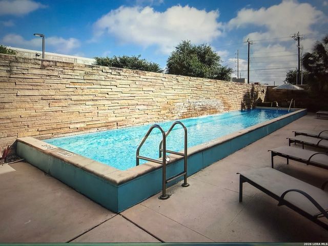 1401 S Flores St Apt 216, San Antonio, TX 78204