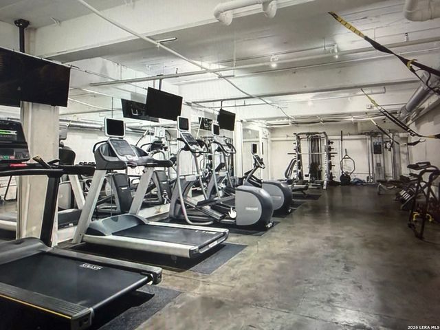 1401 S Flores St Apt 216, San Antonio, TX 78204