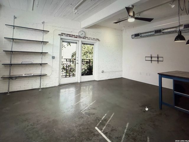 1401 S Flores St Apt 216, San Antonio, TX 78204