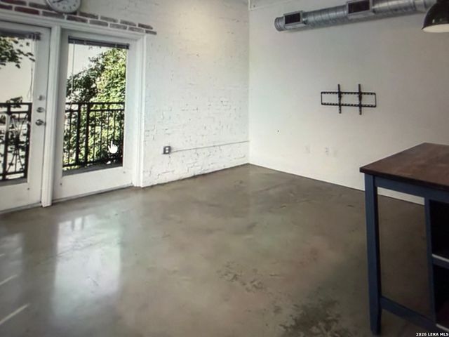 1401 S Flores St Apt 216, San Antonio, TX 78204
