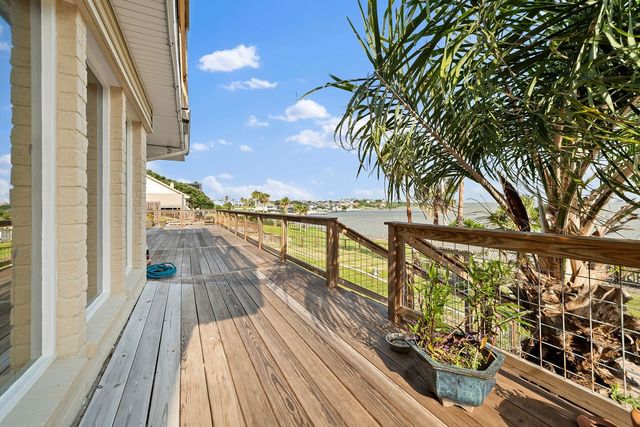 912 Waterview, Portland, TX 78374