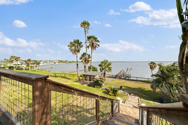 912 Waterview, Portland, TX 78374
